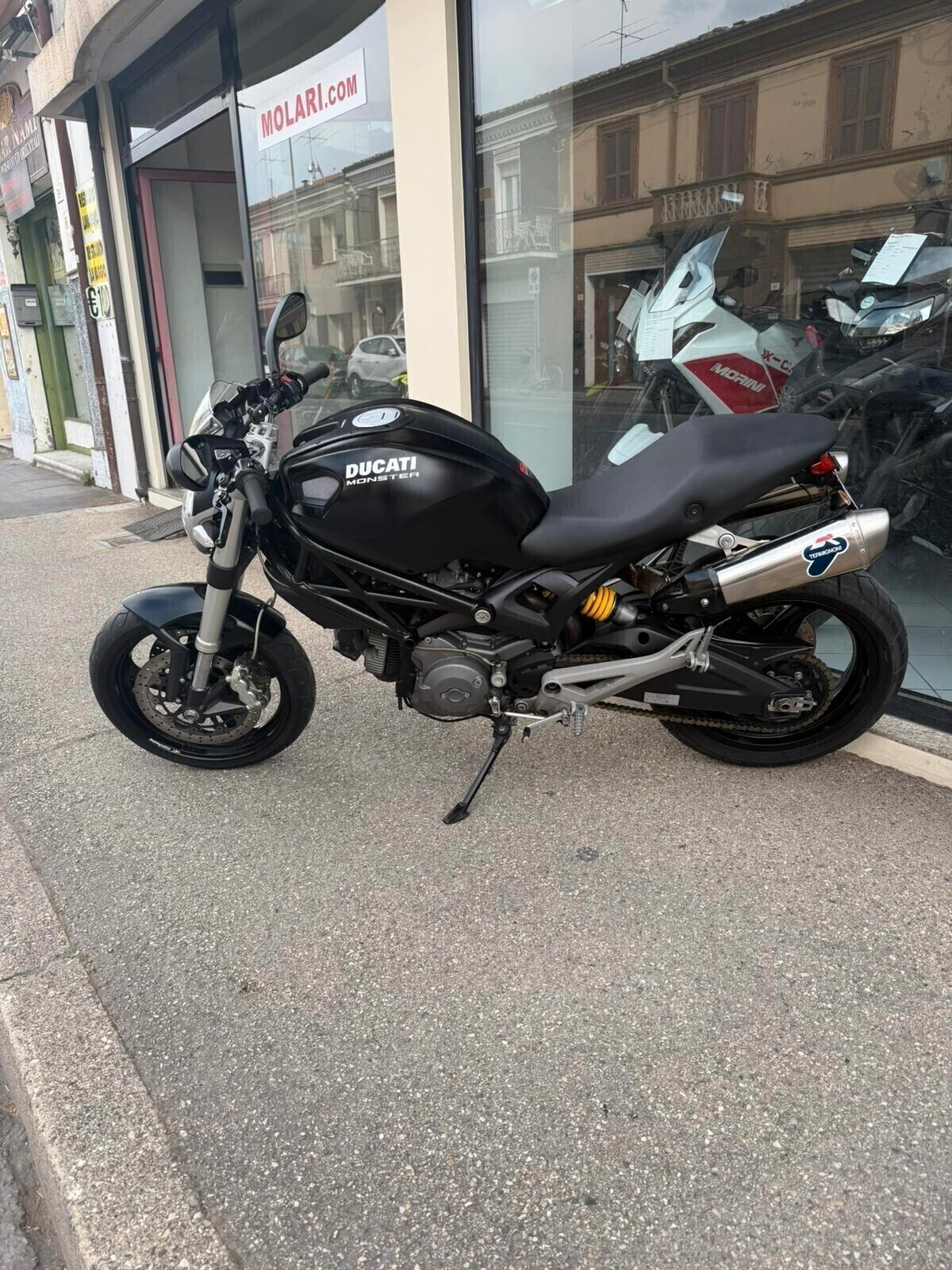 DUCATI MONSTER 696 NERO OPACO 04/2009 km 27000