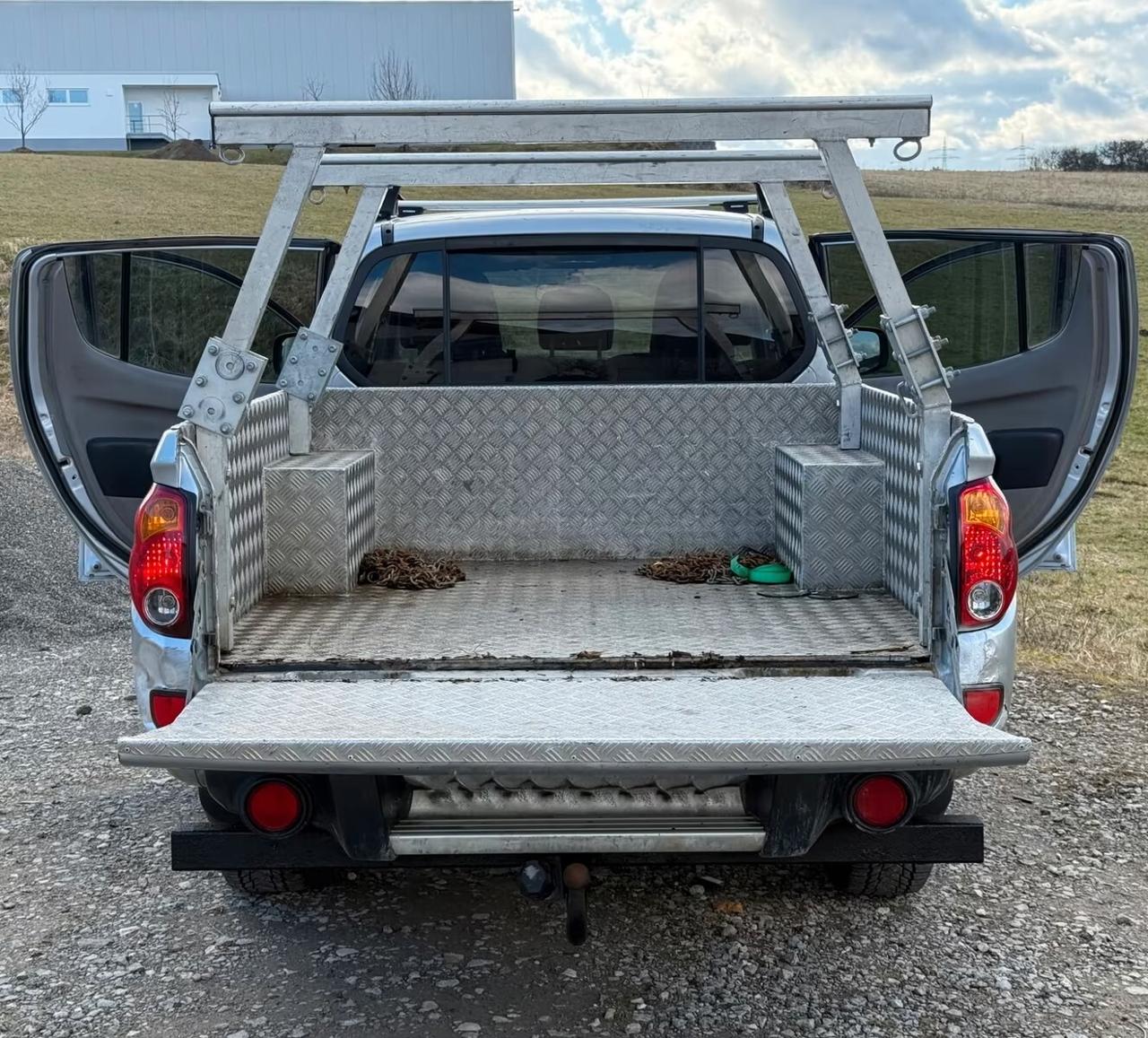 Mitsubishi L200 Pick-Up Double Cab 2.5 D-ID 4WD