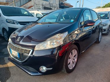 Peugeot 208 1.4 HDi 5 porte Anno 11/2014