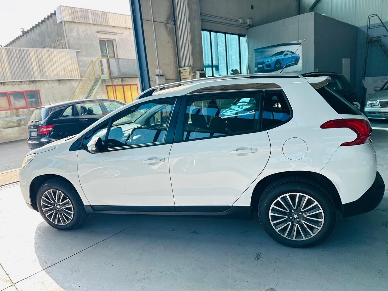 Peugeot 2008 PureTech 82 Allure