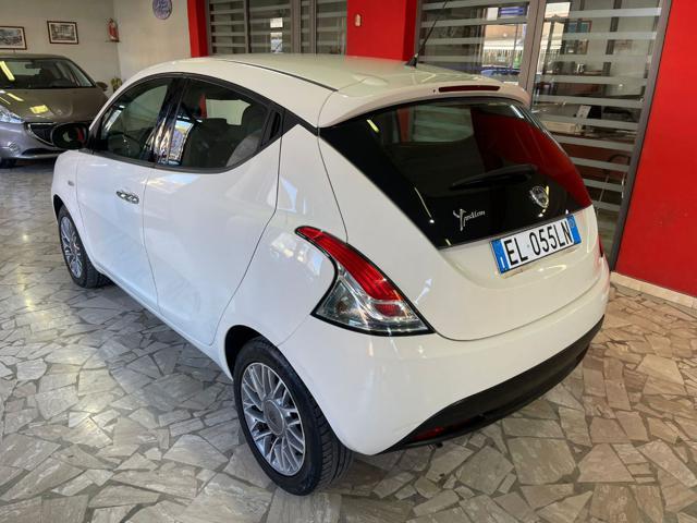 LANCIA Ypsilon 0.9 TwinAir 85 CV 5 porte S&S DFN Gold