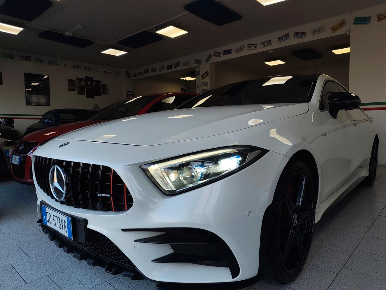 Mercedes-Benz CLS 300d AMG EDITION 1