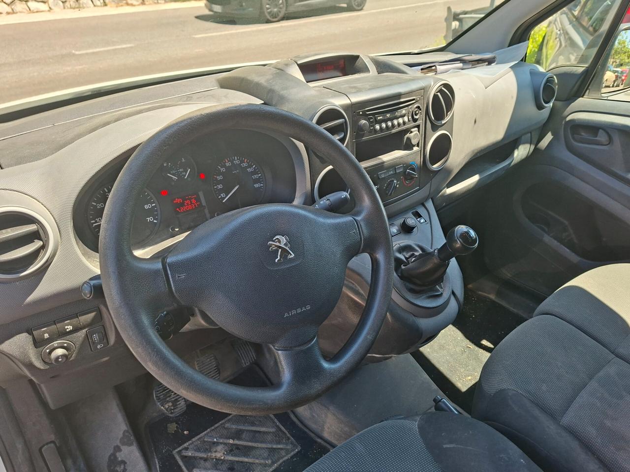Peugeot Partner 1.6 HDI / EURO 6B / AUTOCARRO