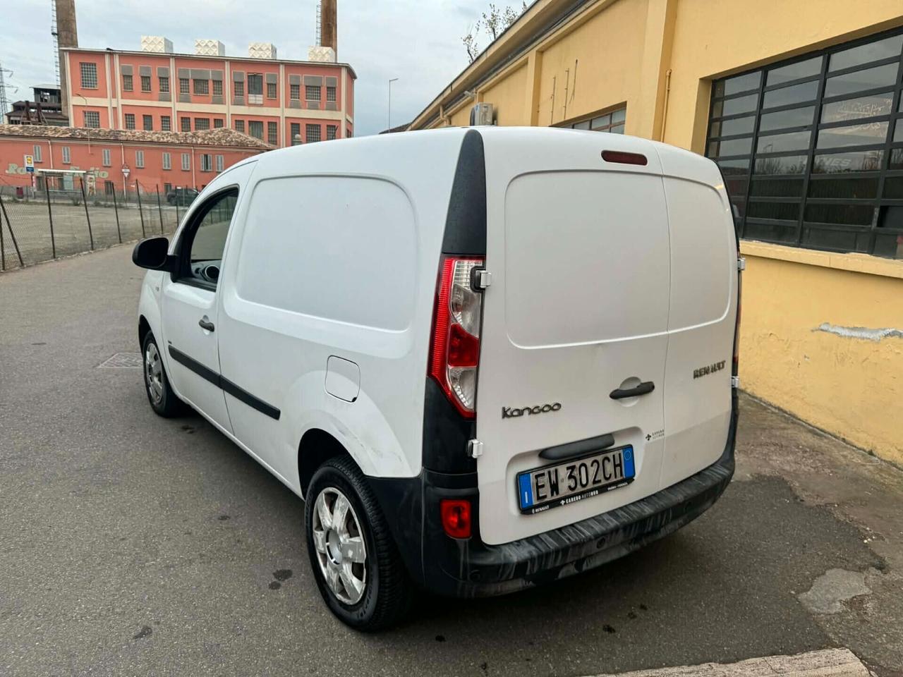 Renault Kangoo 2014 1.5 Diesel CINGHIA FATTA 90CV 66KW