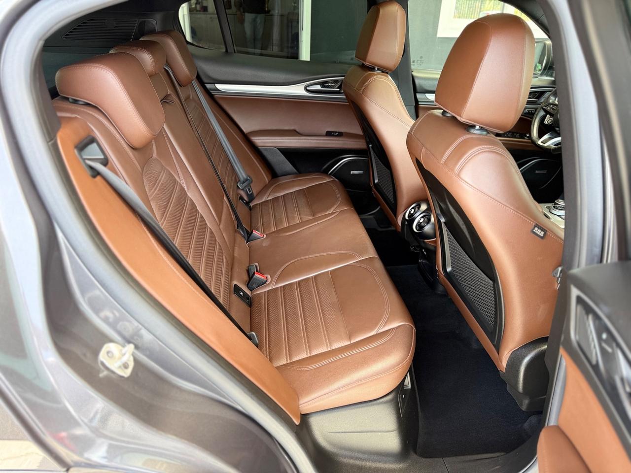 Alfa Romeo Stelvio 2.2 Turbodiesel 210 CV AT8 Q4 Veloce