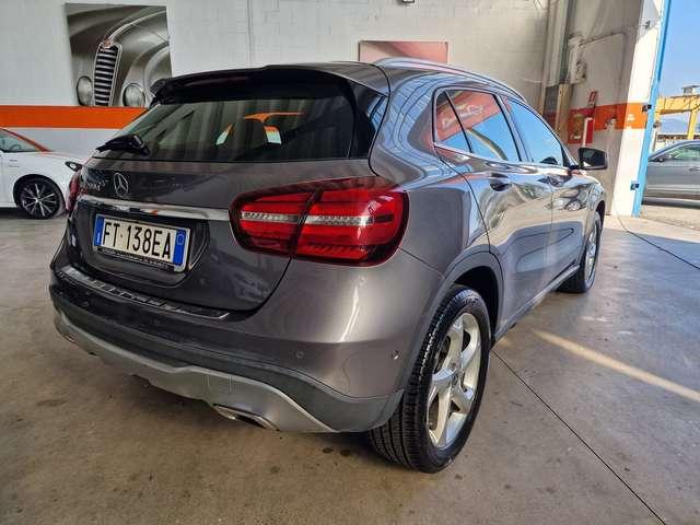 Mercedes-Benz GLA 200 GLA d Premium auto