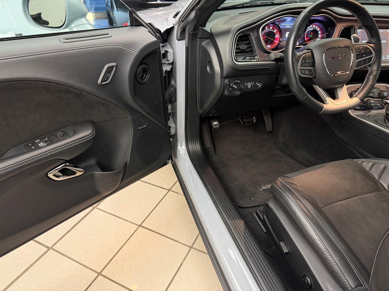 Dodge Challenger 6.2 V8 HELLCAT SRT Redeye Widebody 807cv at8