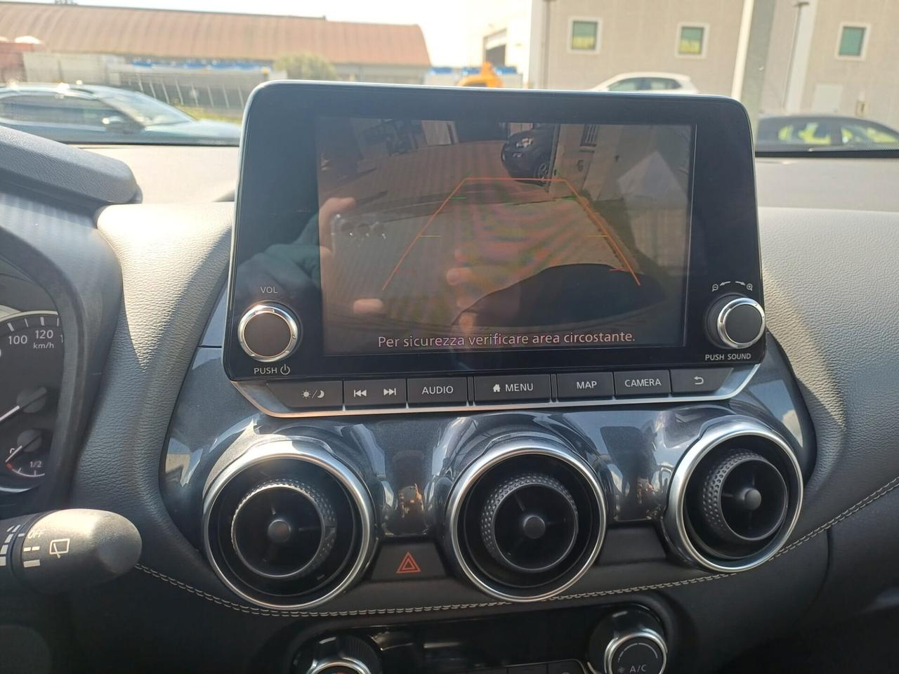 Nissan Juke 1.0 DIG-T 117 CV N-Connecta