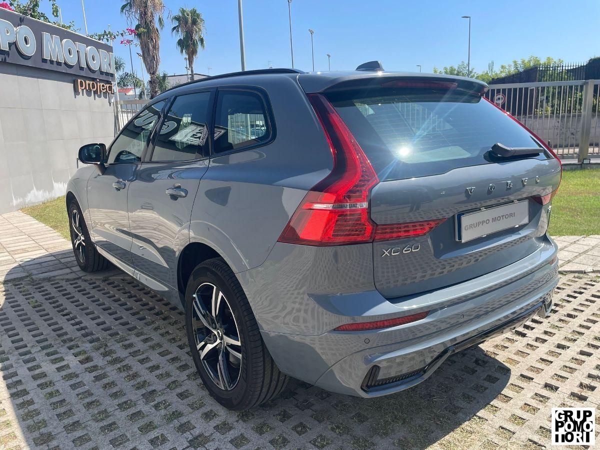 VOLVO - XC60 - B4 AWD Geartronic R-design