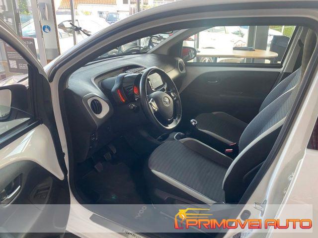 TOYOTA Aygo Connect 1.0 VVT-i 72 CV 5 porte x-play