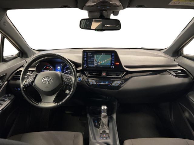 TOYOTA C-HR 1.8 Hybrid E-CVT Business
