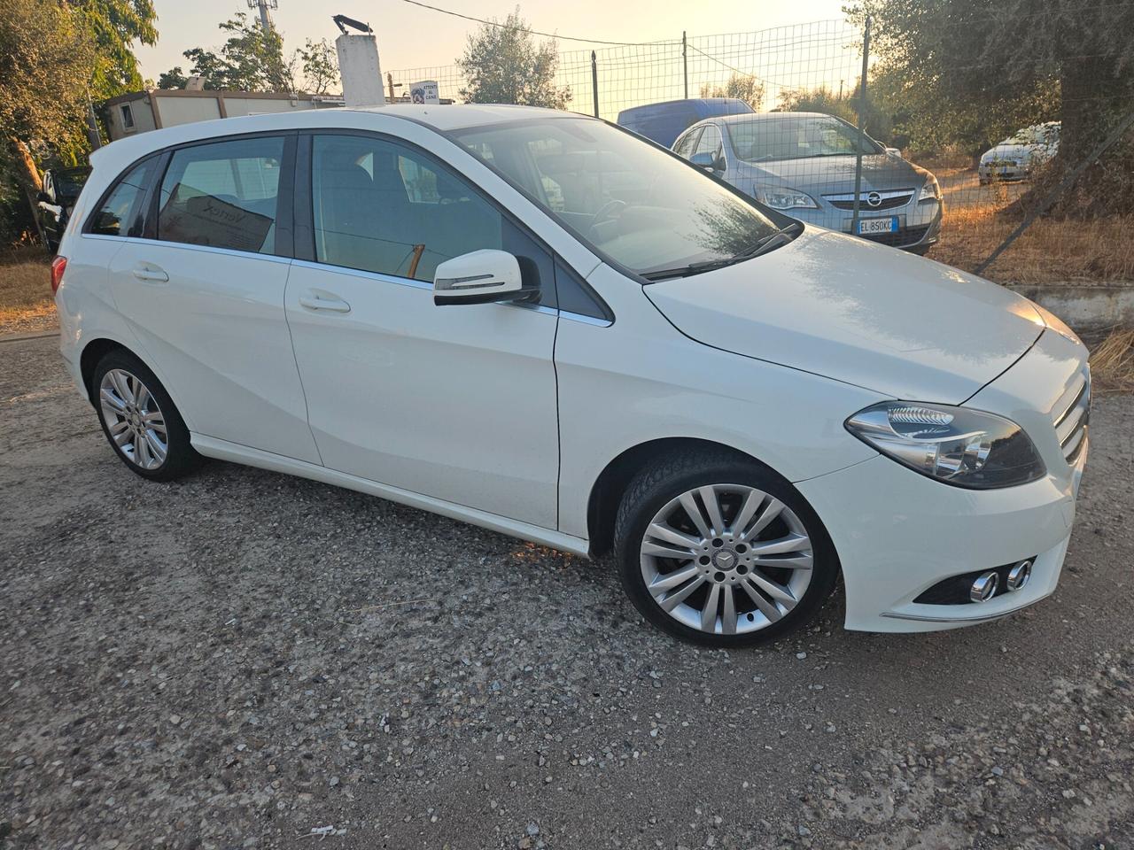 Mercedes-benz B 180 B 180 CDI Automatic Premium