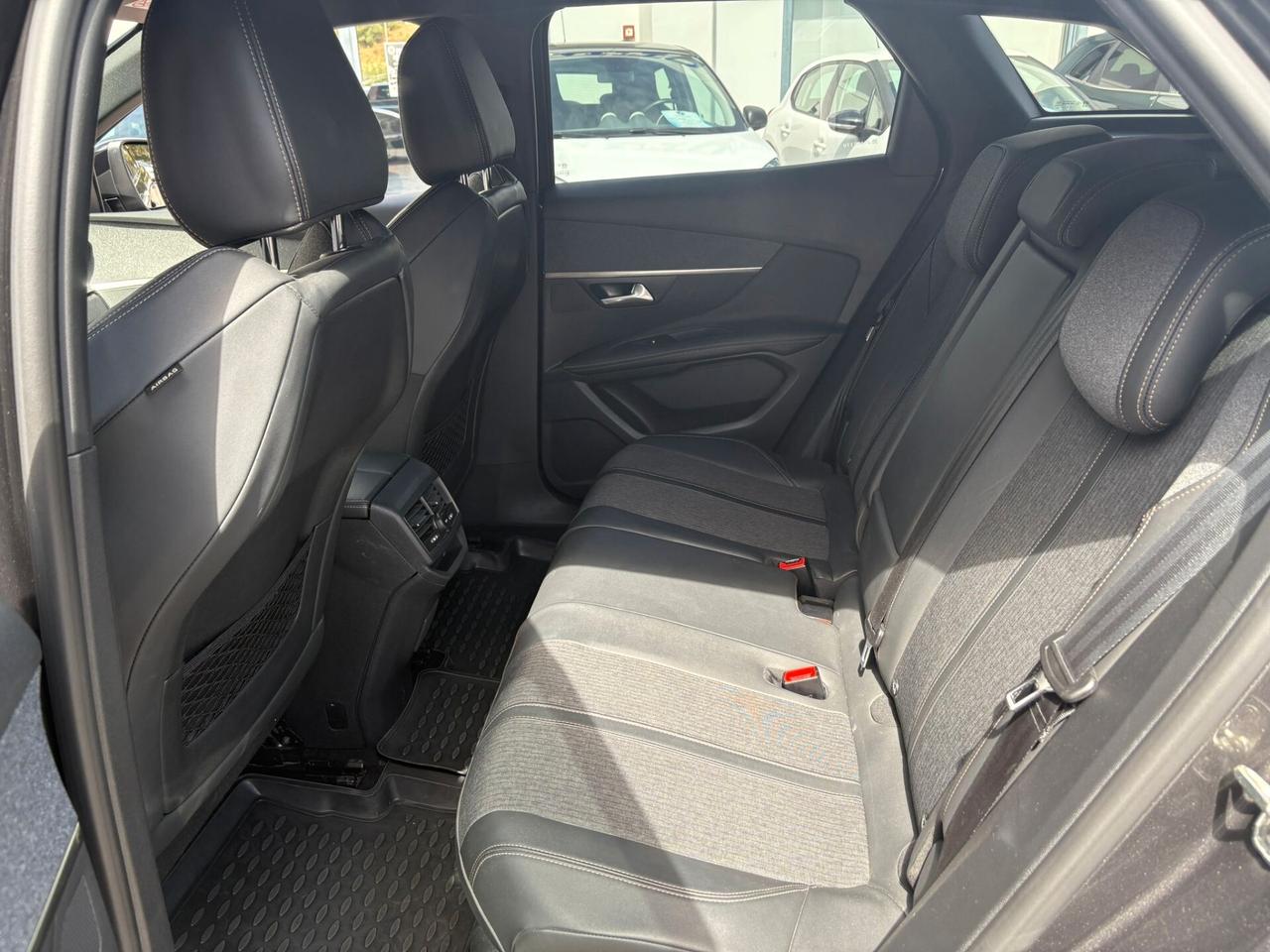 Peugeot 3008 BlueHDi 130 S&S EAT8 GT Line