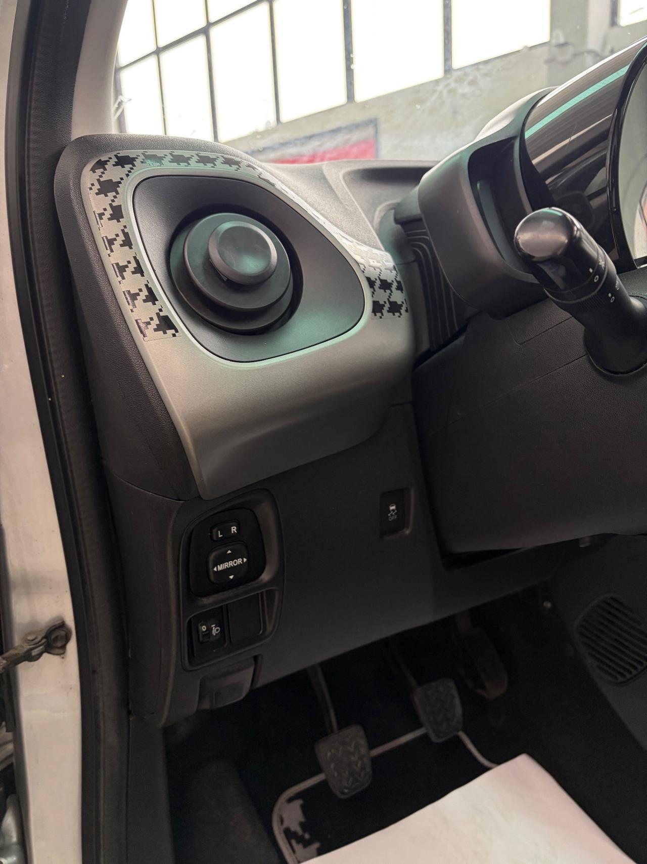 Peugeot 108 1.2 Allure Top!