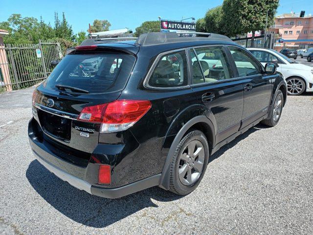 SUBARU OUTBACK 2000 D 150CV AUTOM AWD NAV TETTO PELLE CAM ITALIA