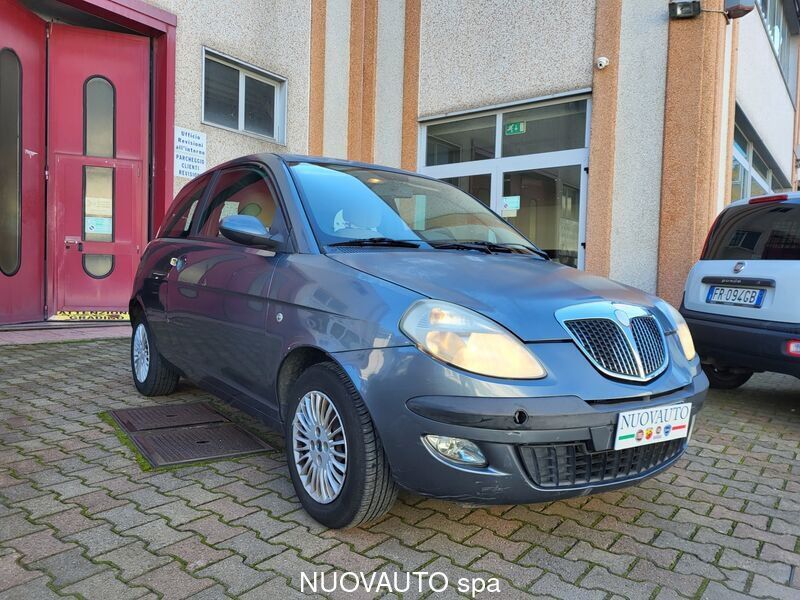 Lancia Ypsilon Usata Livorno Pisa Lucca Cecina Piombino Blubay 3965004