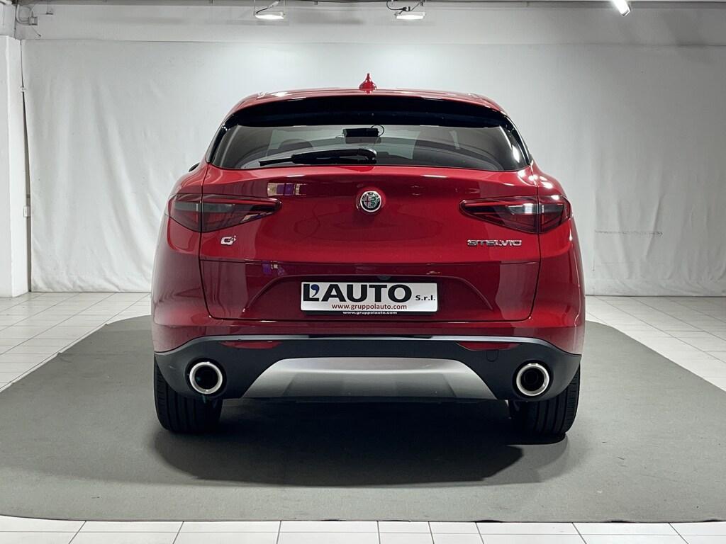 Alfa Romeo Stelvio 2.0 t Executive Q4 200cv auto my19
