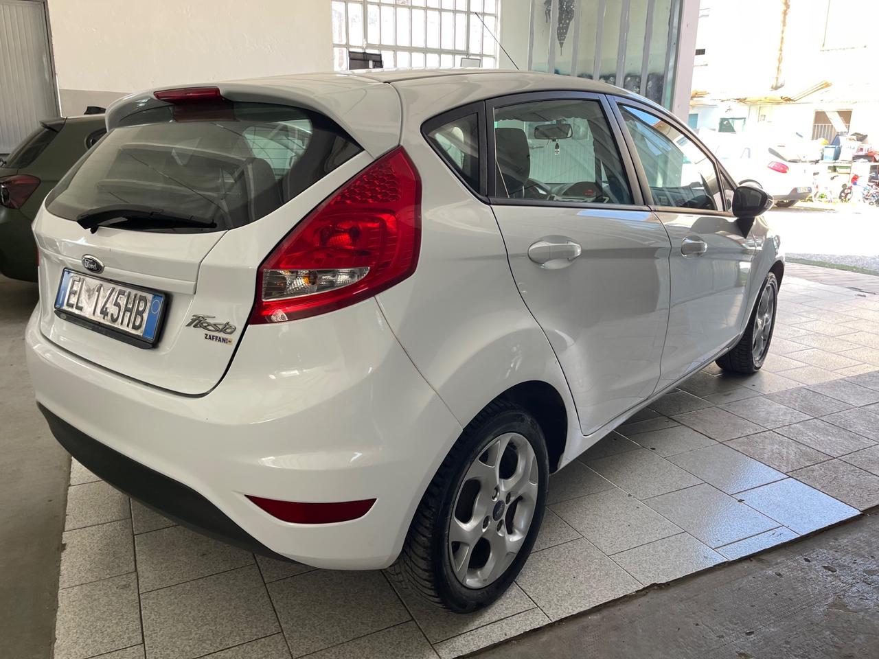 Ford Fiesta Ikon 1.4 5 porte Bz.- GPL
