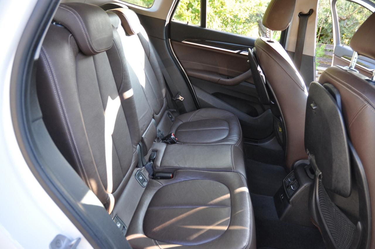 Bmw X1 180d xDrive Advantage (Gancio traino-tetto apribile)