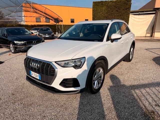 Audi Q3 35 2.0 tdi 150 cv Business s-tronic