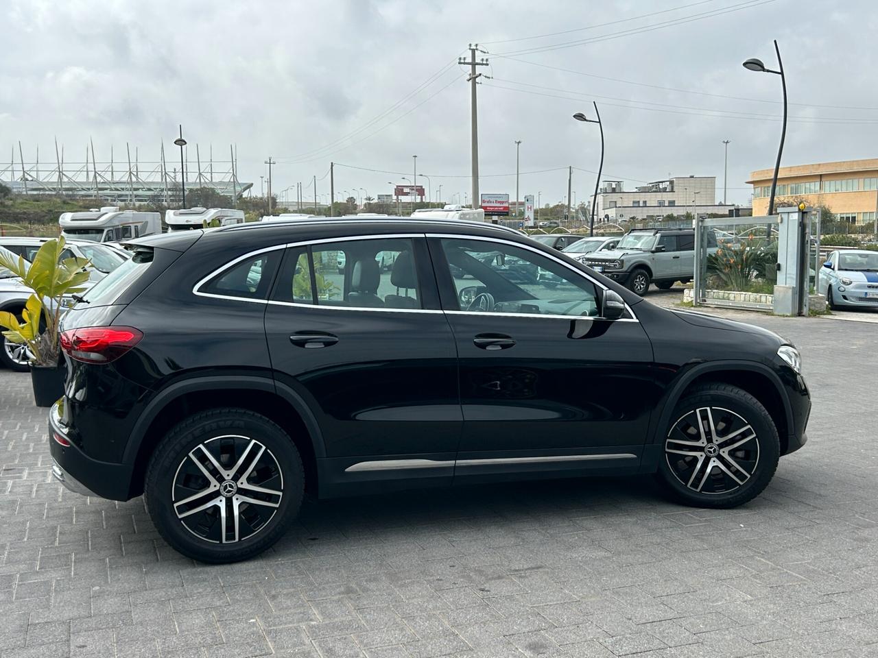 Mercedes-Benz GLA 200 d Business Extra auto