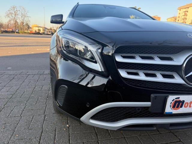 MERCEDES-BENZ GLA 180 Sport