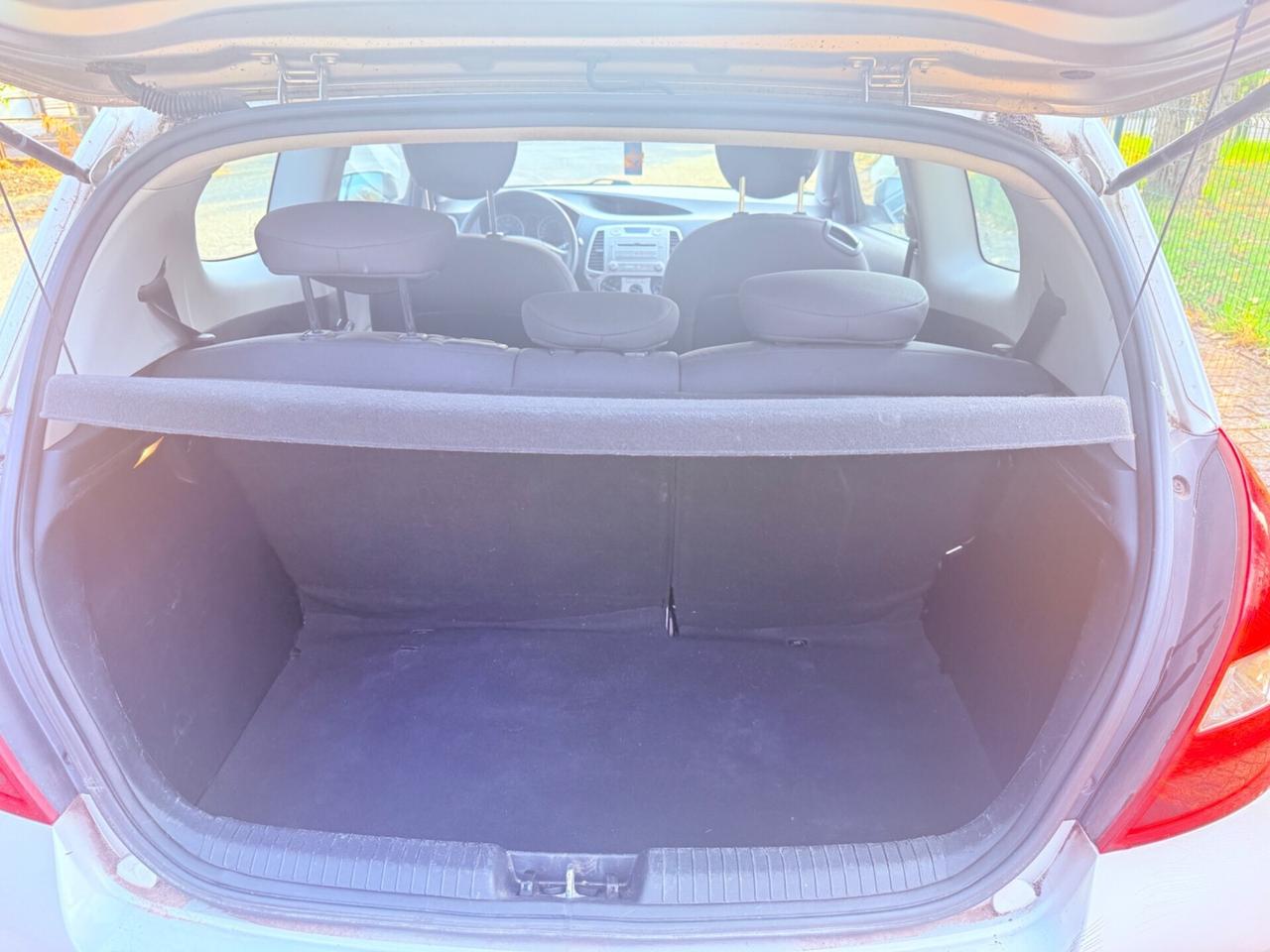 Hyundai i20 - 2011 GPL - 110000 km !!!