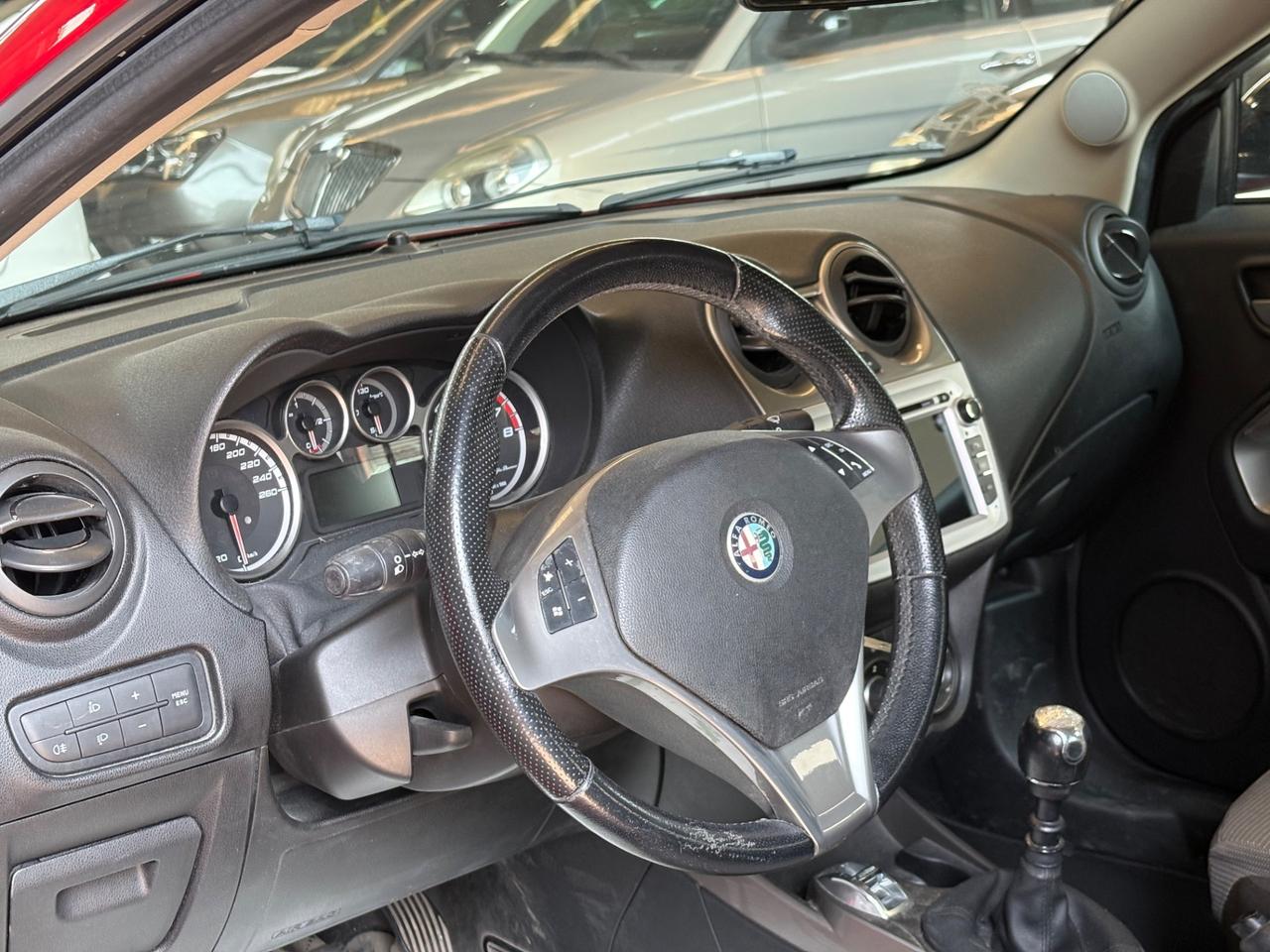 Alfa Romeo MiTo 1.4 78 CV Distinctive Premium Pack