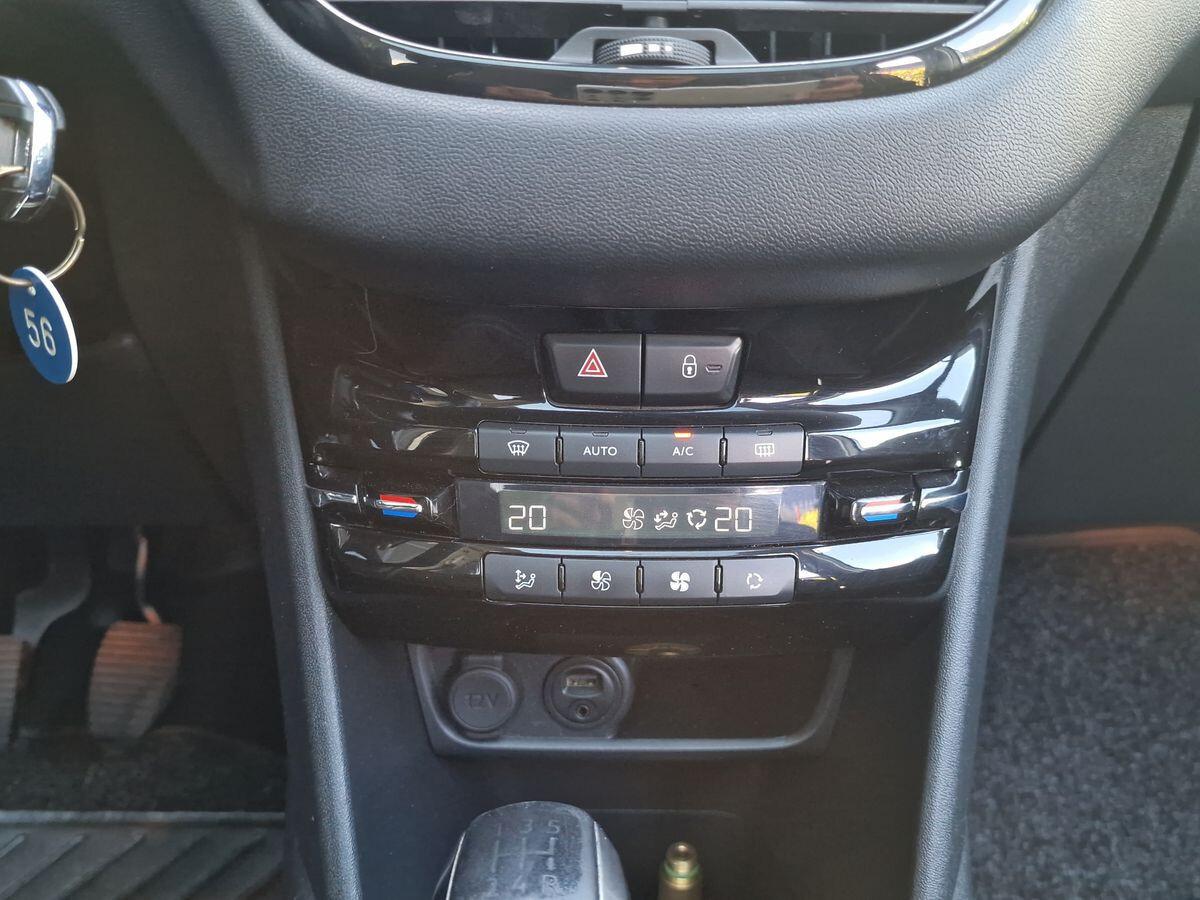 PEUGEOT 208 1.4 B/GPL ALLURE