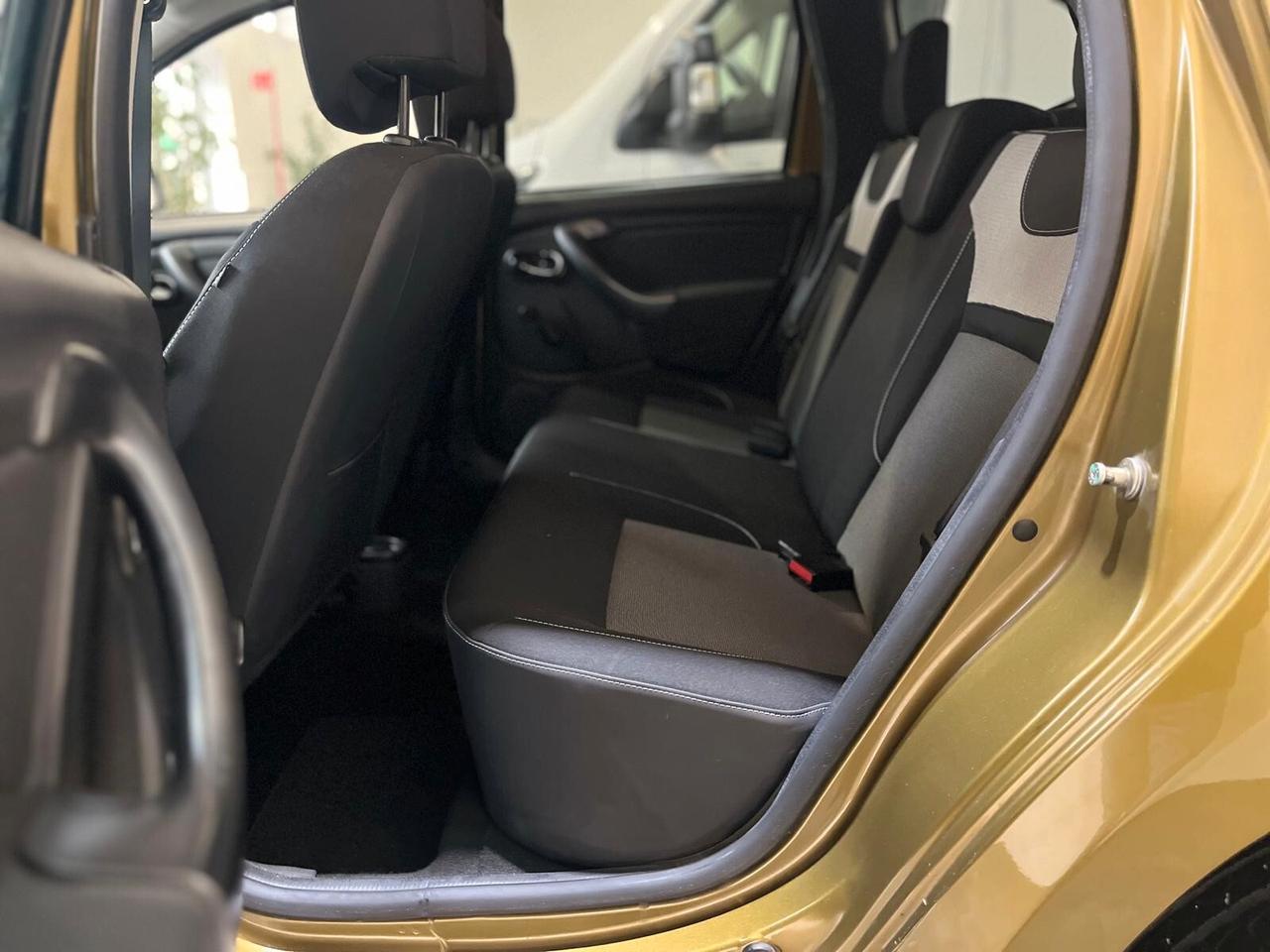 DACIA DUSTER 1.5 dCi 4x2 Lauréate *UNICOPRO* *2017*