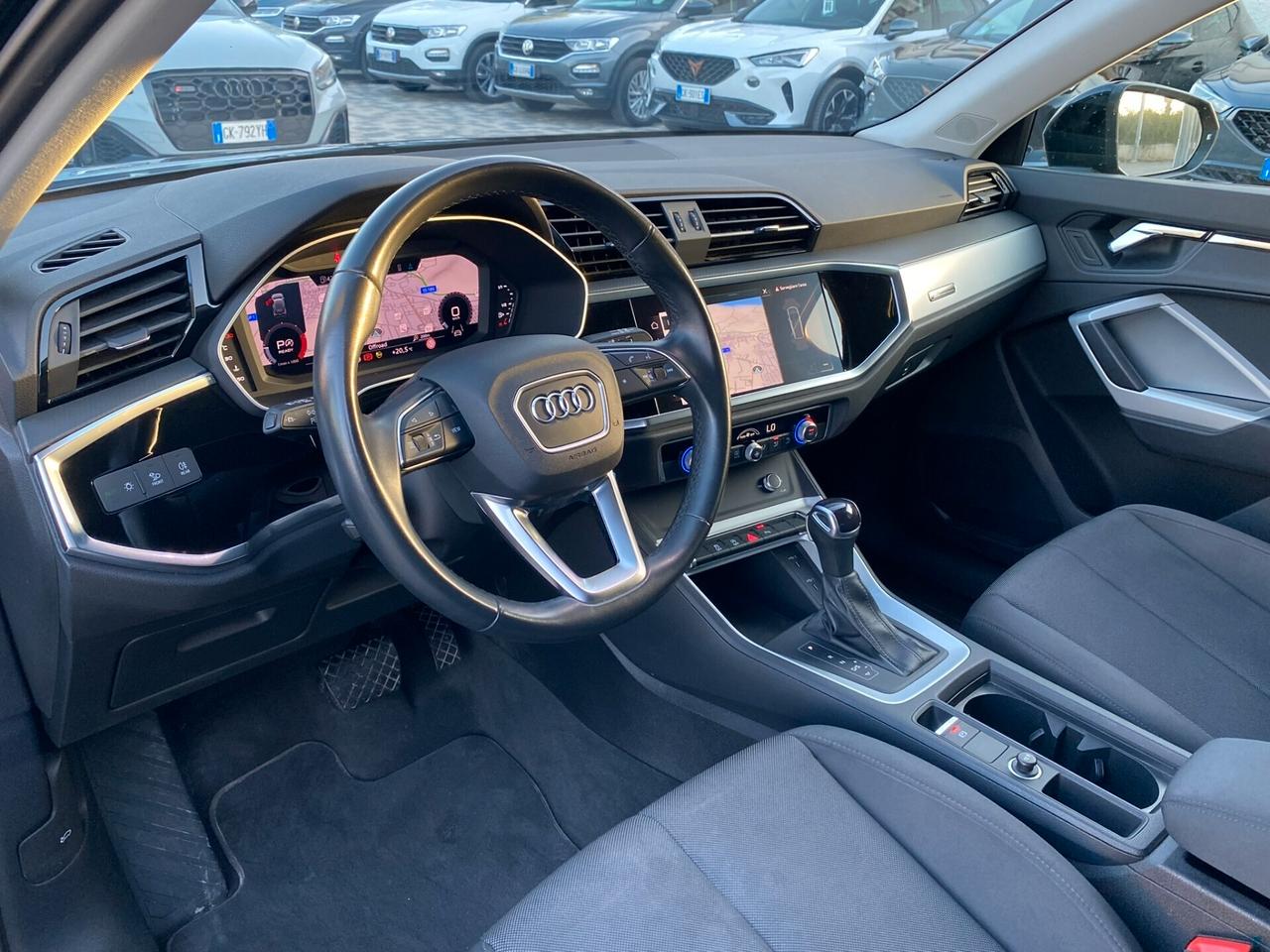 Audi Q3 Business 2.0 TDI 150CV s-tronic 35