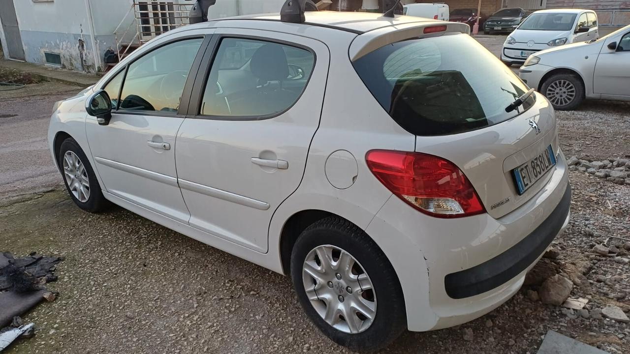Peugeot 207 Plus 1.4 8V 75CV 5p. ECO GPL 2013