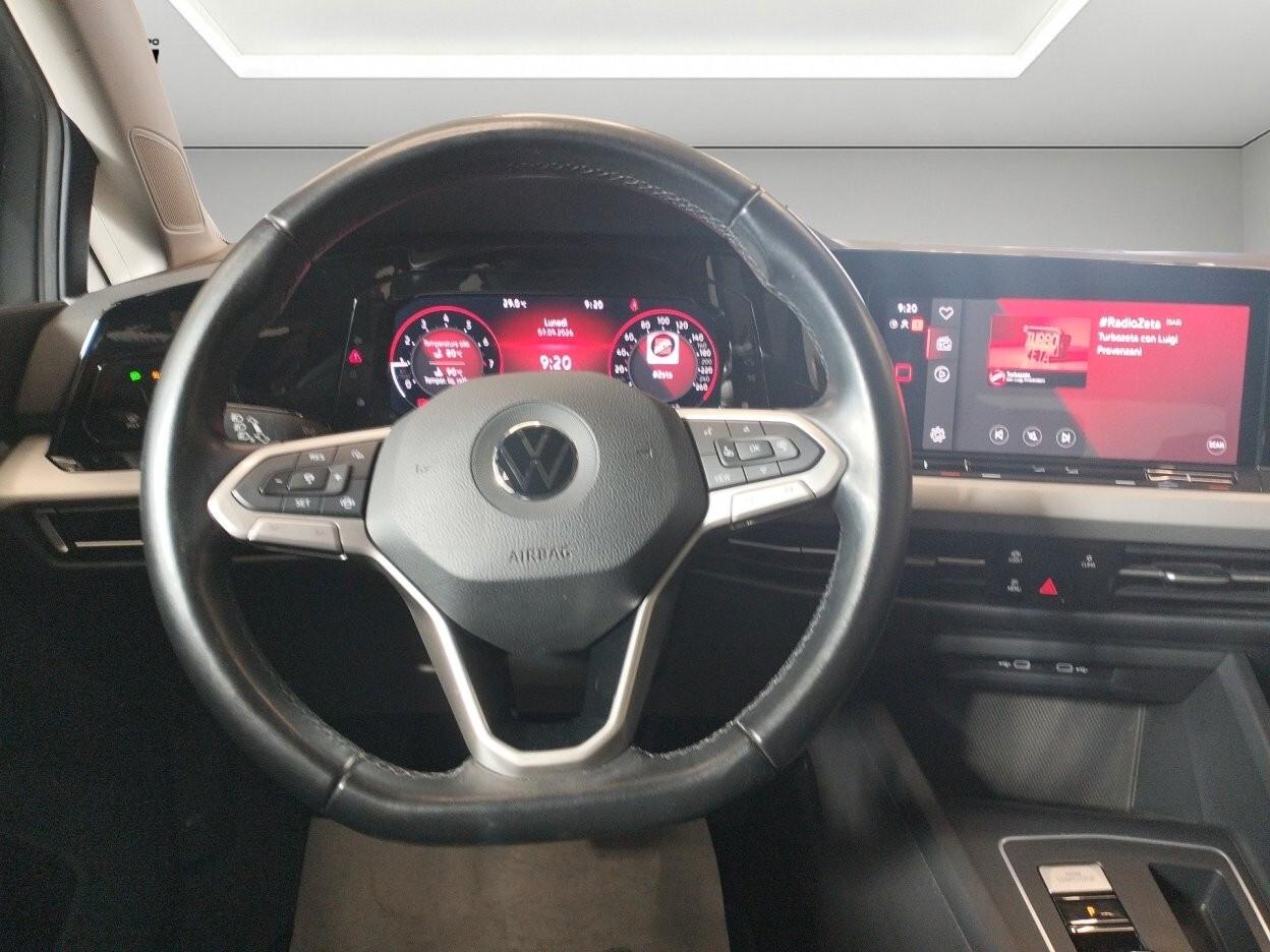 Volkswagen Golf 1.0 eTSI EVO DSG Life