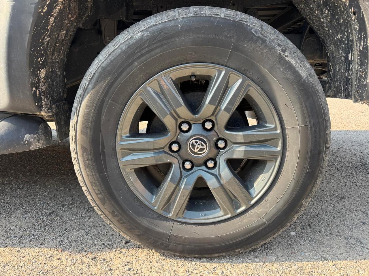 Toyota Hilux 2.4 D-4D 4WD 4 porte Double Cab Executive