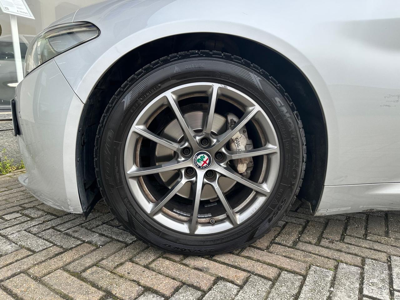 Alfa Romeo Giulia 2.2 Turbodiesel 150 CV