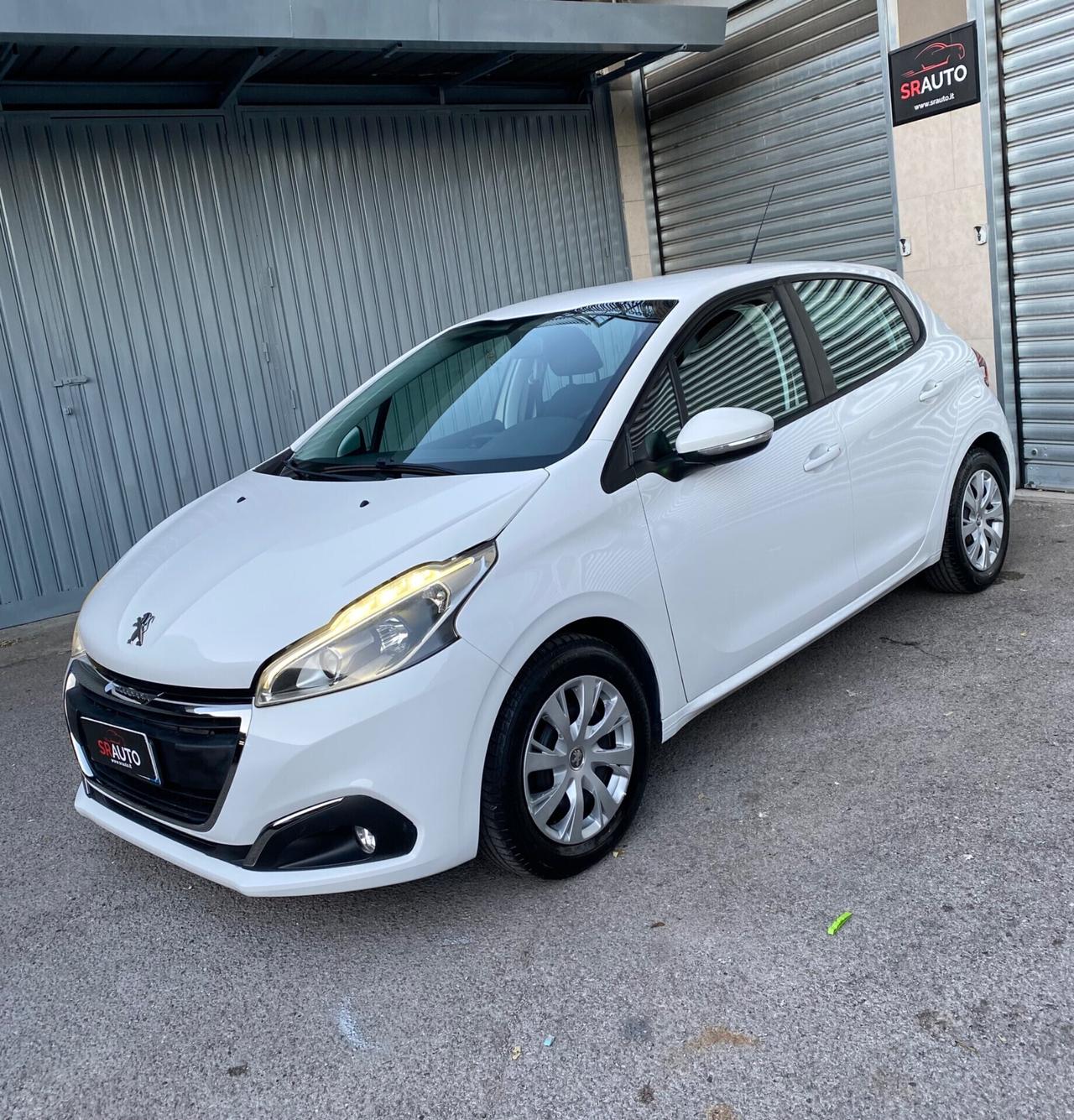 Peugeot 208 1.2 PureTech 82cv 5p. Active - KM ZERO