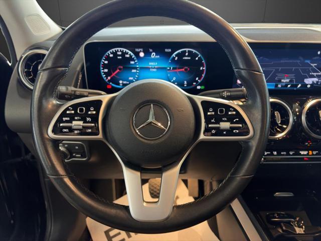 MERCEDES-BENZ GLB 200 d Automatic Sport