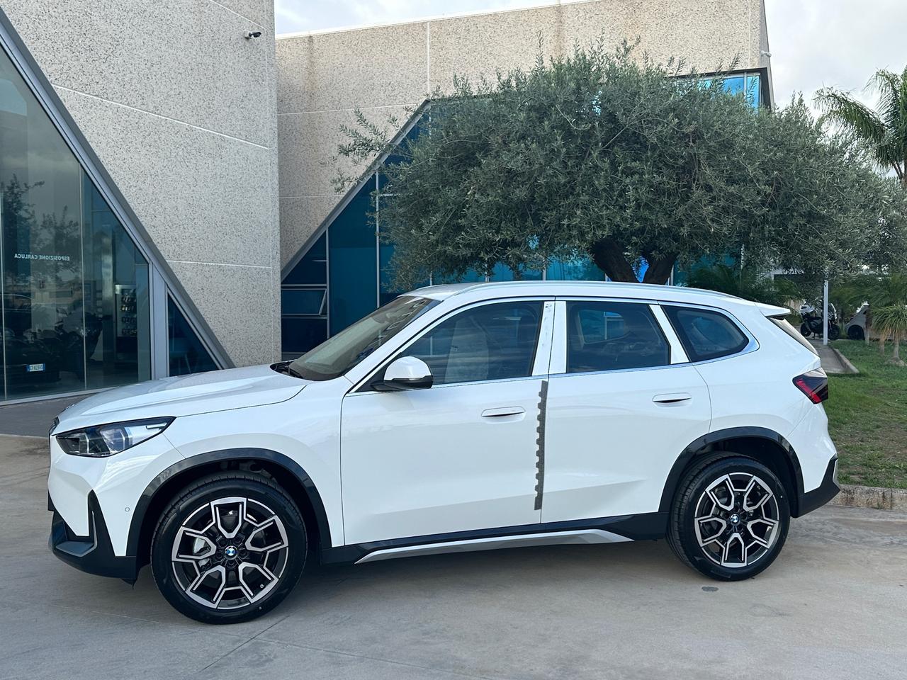 BMW X1 sdrive18i XLine possibilità noleggio no scoring