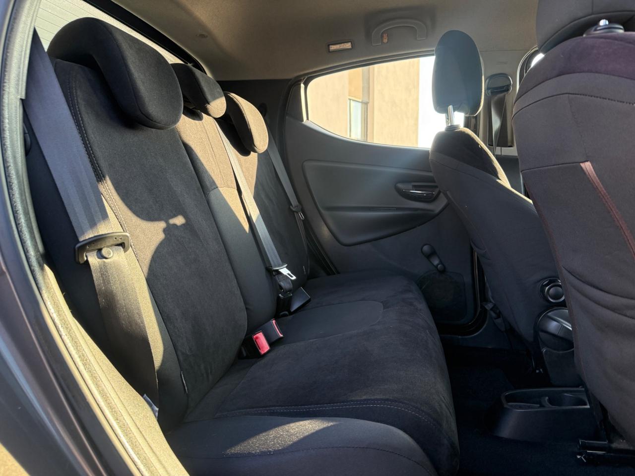 Lancia Ypsilon 1.2 69 CV 5 porte GPL Ecochic Gold