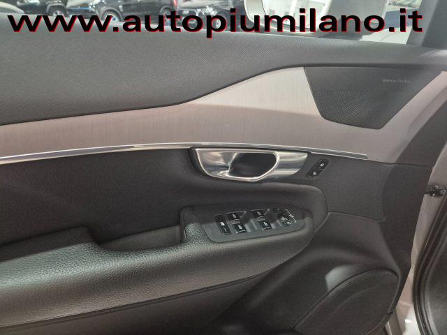 VOLVO XC90 B5 (d) AWD Geartronic Momentum