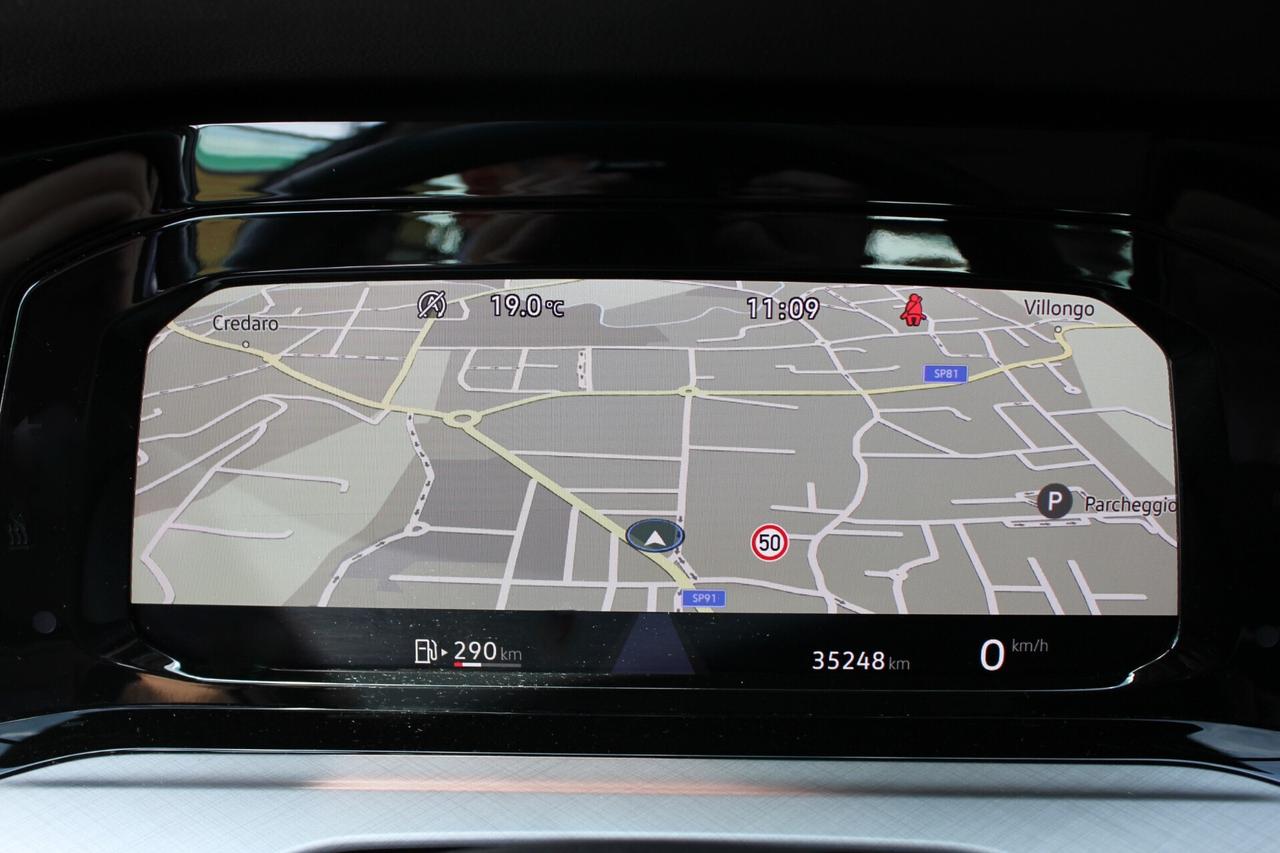 Volkswagen Golf 2.0 TDI 115 CV LIFE NAVY VOLANTE RISCALDABILE ADAPTIVE CRUISE CONTROL