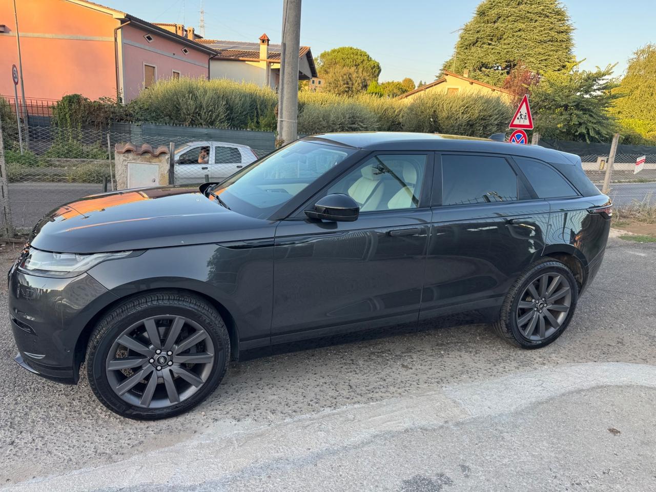 Land Rover Range Velar 2.0D I4 240 CV R-Dynamic HSE