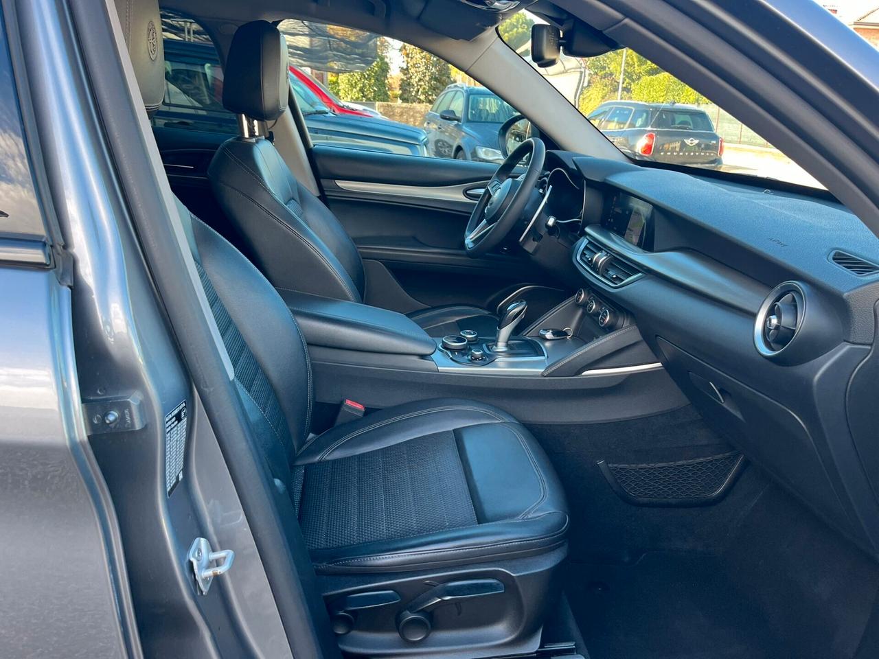 Alfa Romeo Stelvio 2.2 Turbodiesel 210 CV AT8 Q4 Executive