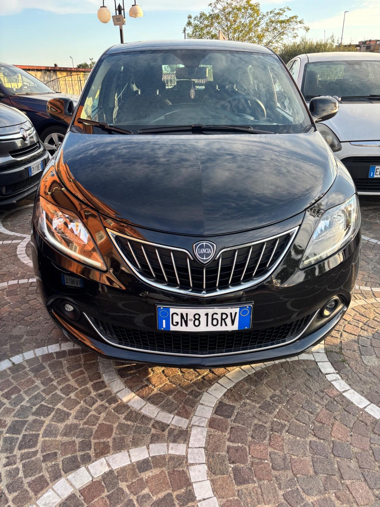 Lancia Ypsilon 1.0 FireFly 5 porte S&S Hybrid Gold Plus