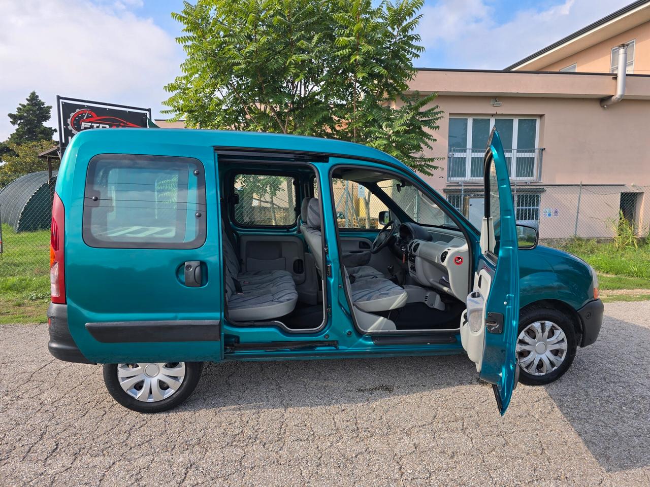 Renault Kangoo 1.2 Benzina con GARANZIA - NEOPATENTATI