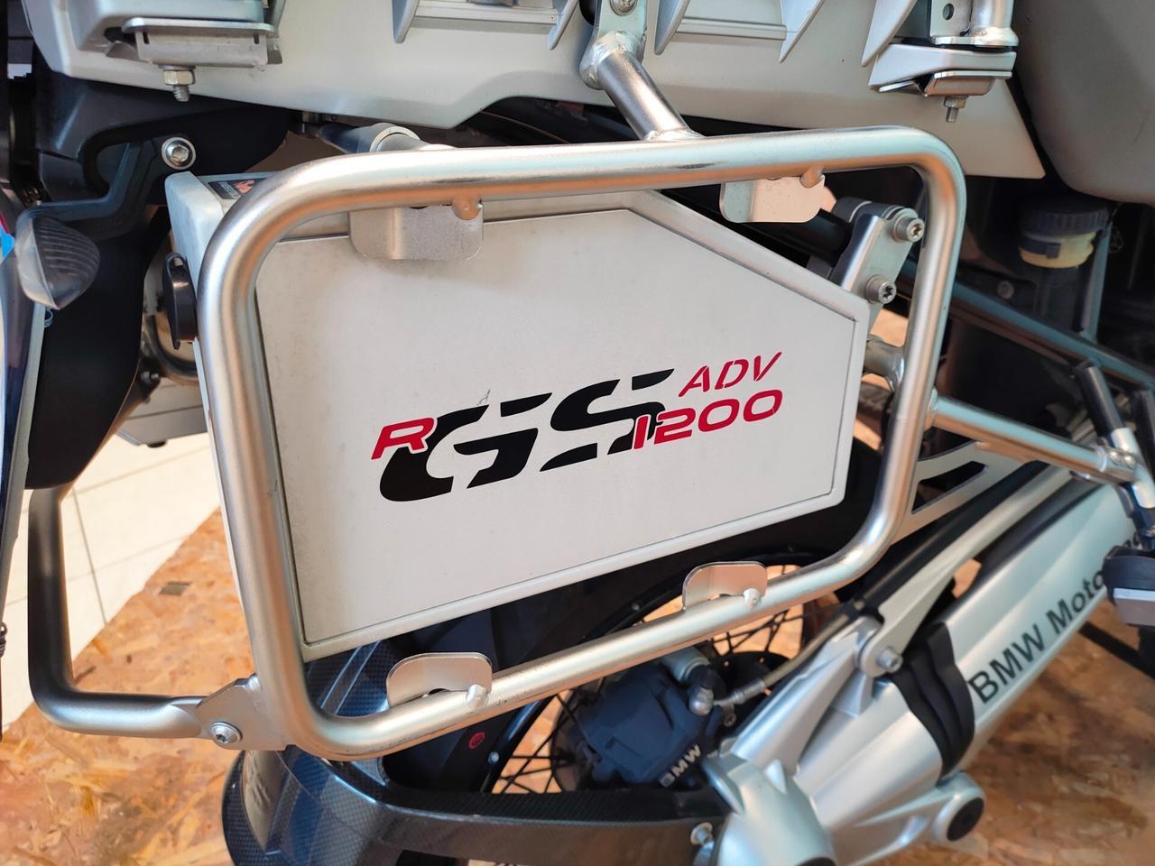 Bmw R 1200 GS Adventure con Tris valigie Alluminio