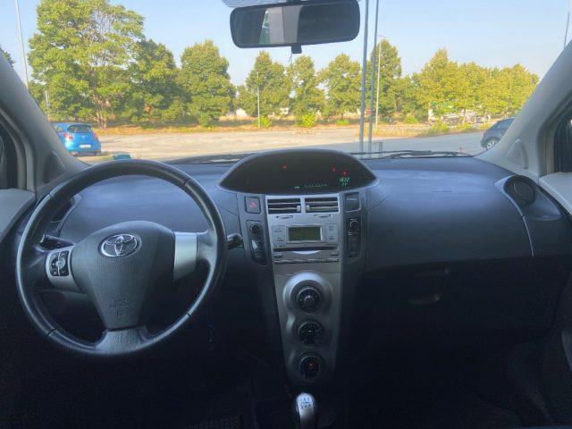 TOYOTA Yaris 1.0 5P.