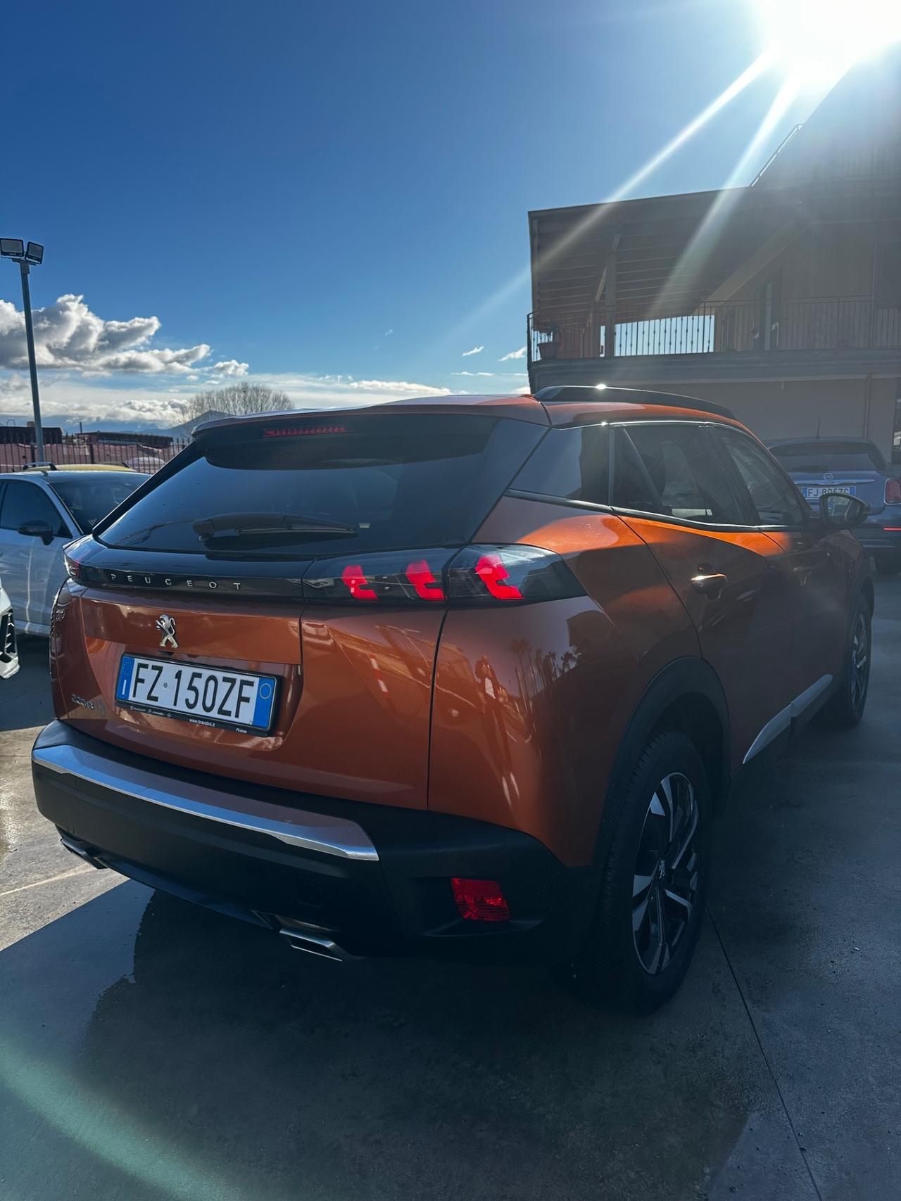 Peugeot 2008 PureTech 130 S&S Allure Navi Pack