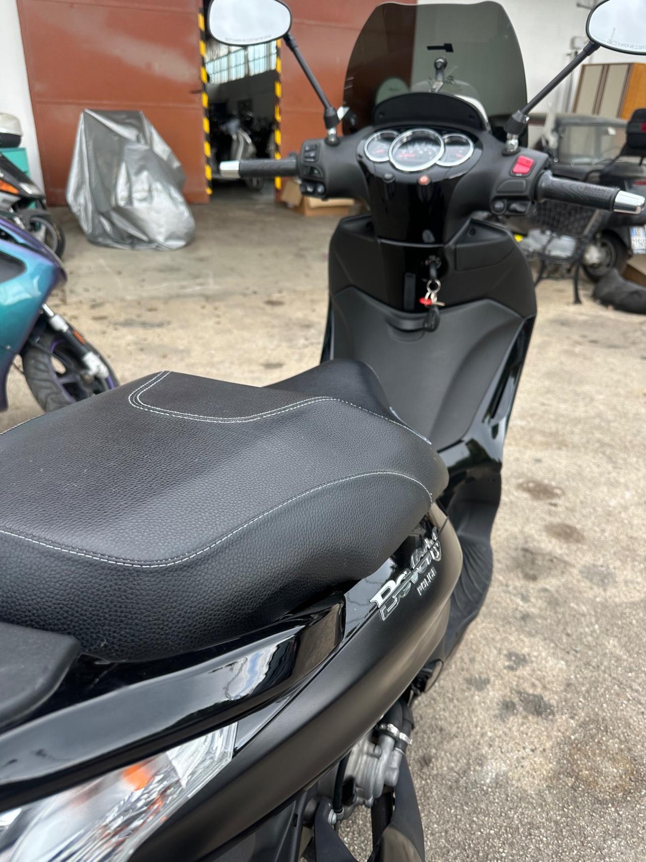 PIAGGIO BEVERLY 300 POLICE