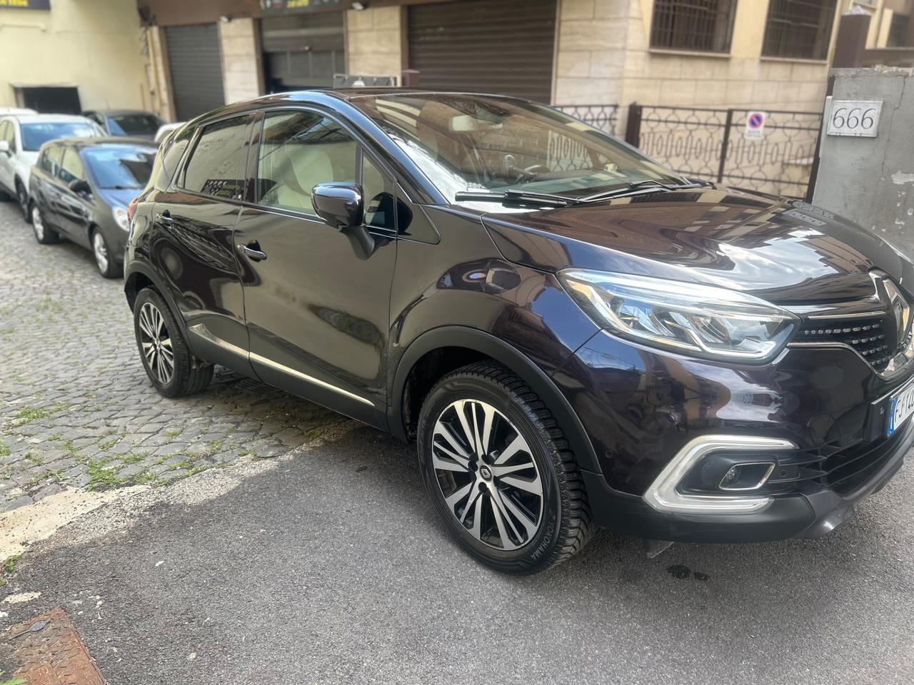 Renault Captur TCe 120 CV Start&Stop Energy Initiale Paris